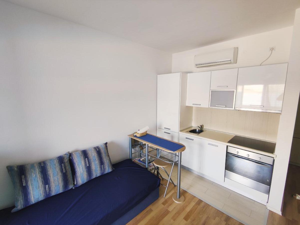 Sea View & Pool Studio Pag Town Exterior foto